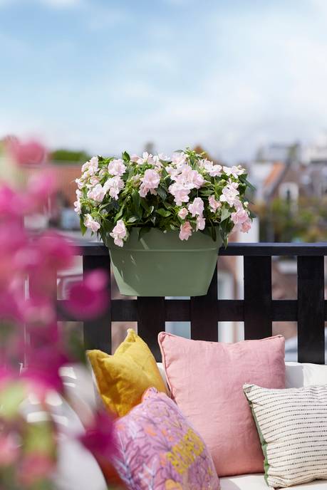 vibia campana flower bridge 40cm pistachegroen